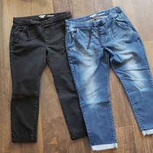 2 pairs Levi's Lounge Crop jeans